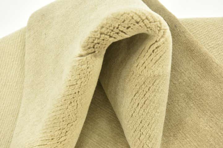 4' 7 x 6' 7 Hand Knotted Nepal Wool Rug