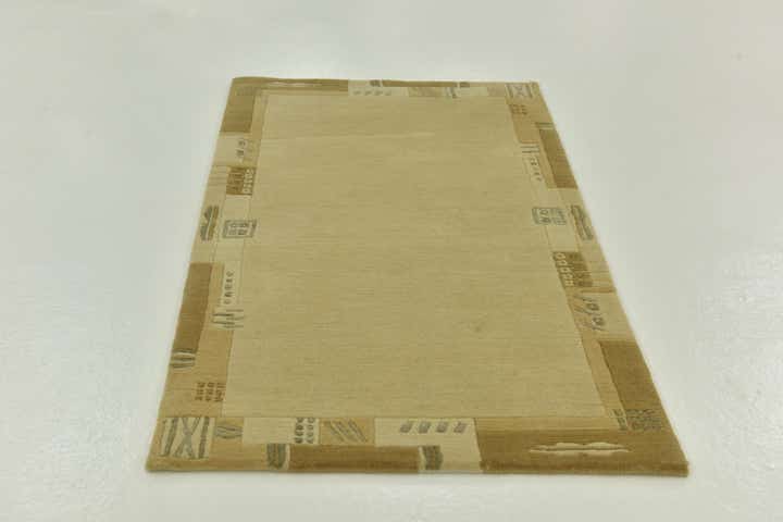 2' 5 x 4' 7 Hand Knotted Nepal Wool Rug