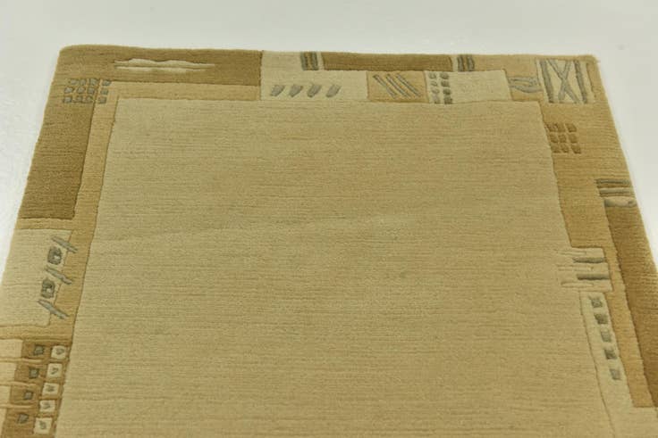 Detail image of 2' 5 x 4' 7 Hand Knotted Nepal Wool Rug