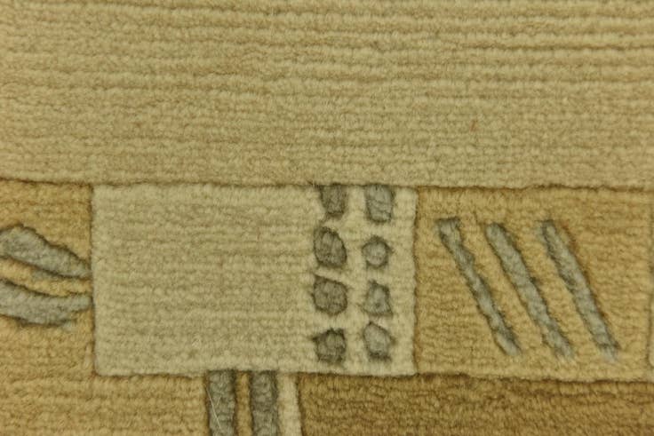 Detail image of 2' 5 x 4' 7 Hand Knotted Nepal Wool Rug