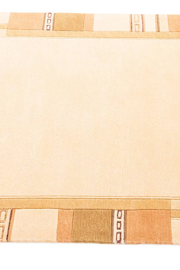 Detail image of 4' x 6' Hand Knotted Nepal Wool Rug