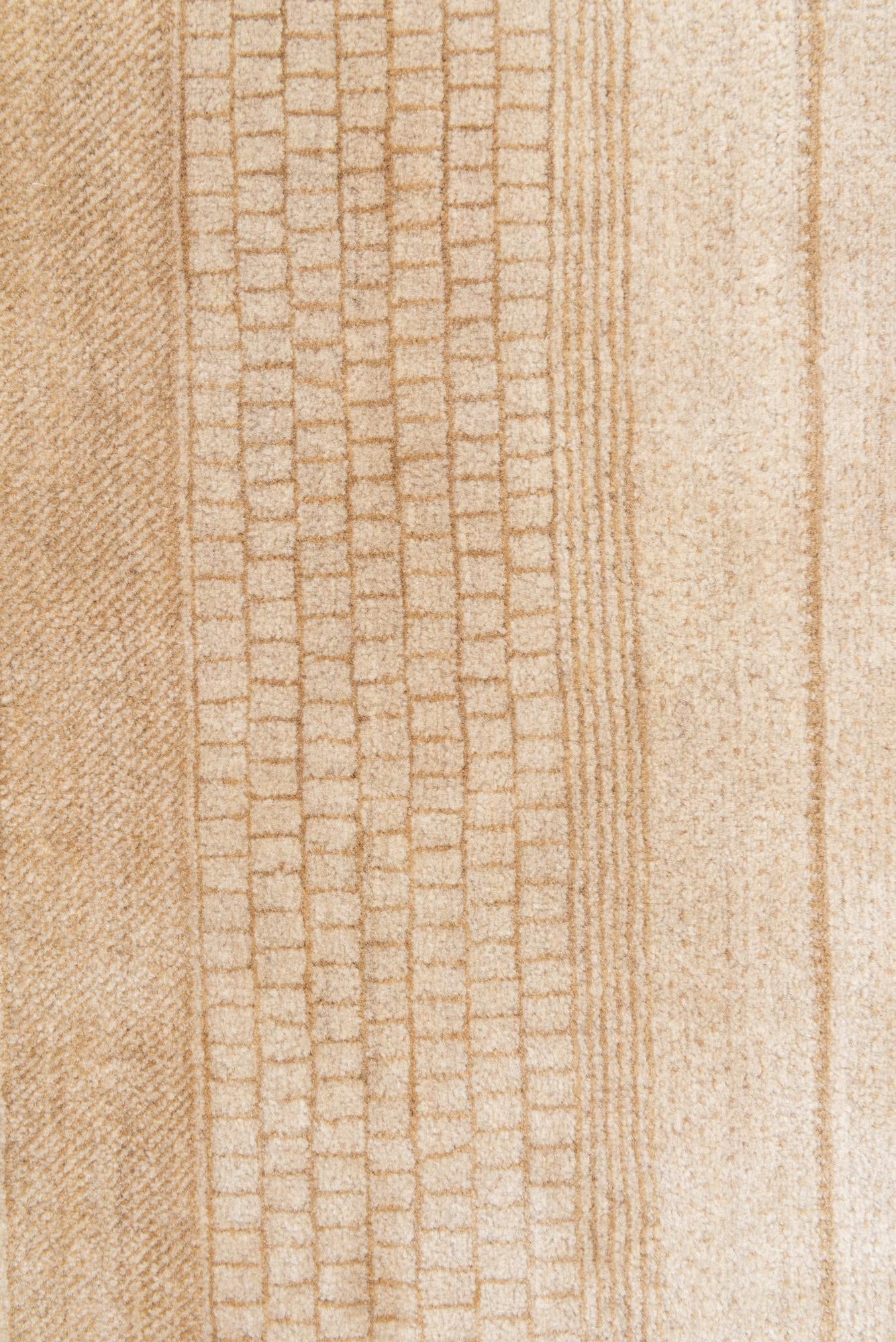 4' 7 x 6' 5 Hand Knotted Nepal Wool Rug