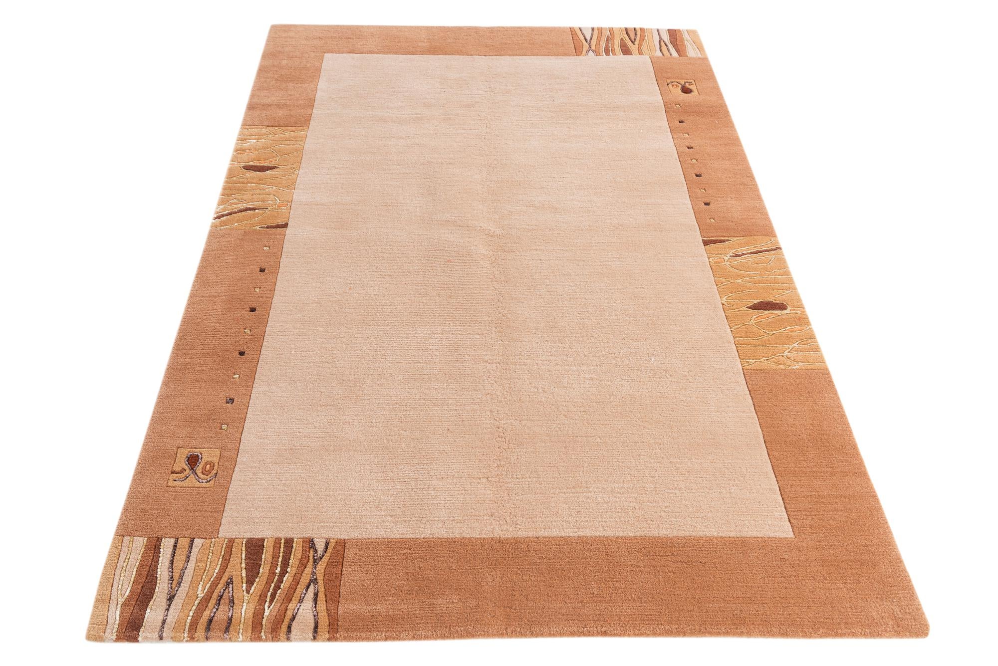 4' 7 x 6' 6 Hand Knotted Nepal Rug