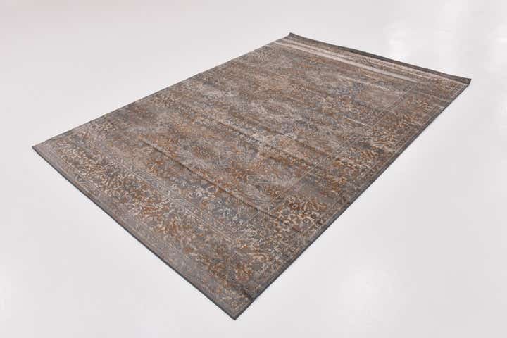 5' x 7' 6 New Vintage Rug