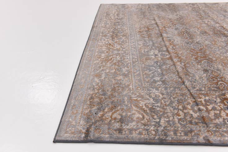 Detail image of 5' x 7' 6 New Vintage Rug