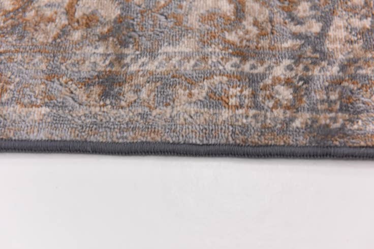 Detail image of 5' x 7' 6 New Vintage Rug