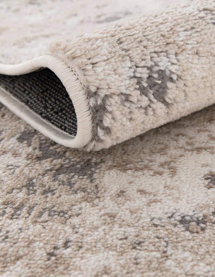 Detail image of 5' 3 x 8' Oregon Rug