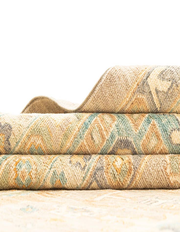 Detail image of 16' 11 x 22' 10 Oushak Rug