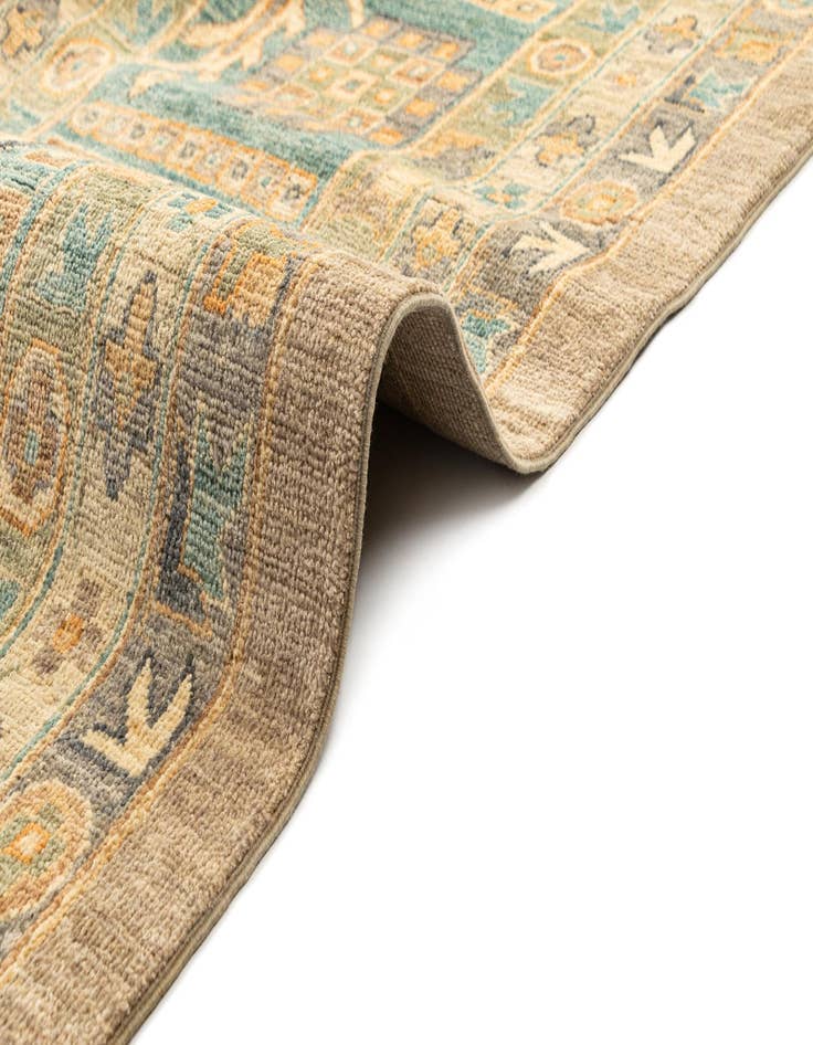 Detail image of 16' 11 x 22' 10 Oushak Rug