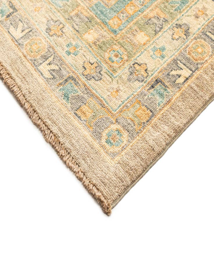 Detail image of 16' 11 x 22' 10 Oushak Rug