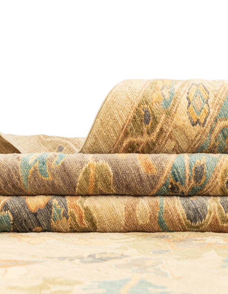 Detail image of 16' 2 x 22' 10 Oushak Rug