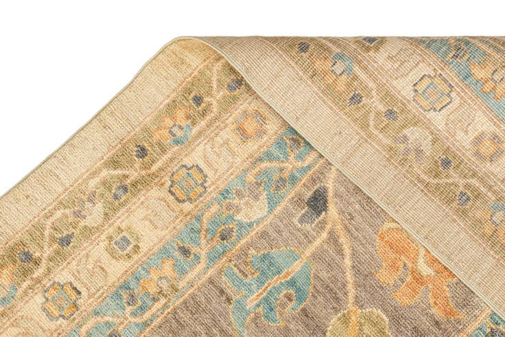 Detail image of 16' 2 x 22' 10 Oushak Rug