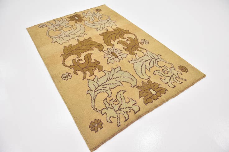 Detail image of 4' 5 x 6' 6 Hand Knotted Oushak Wool Rug