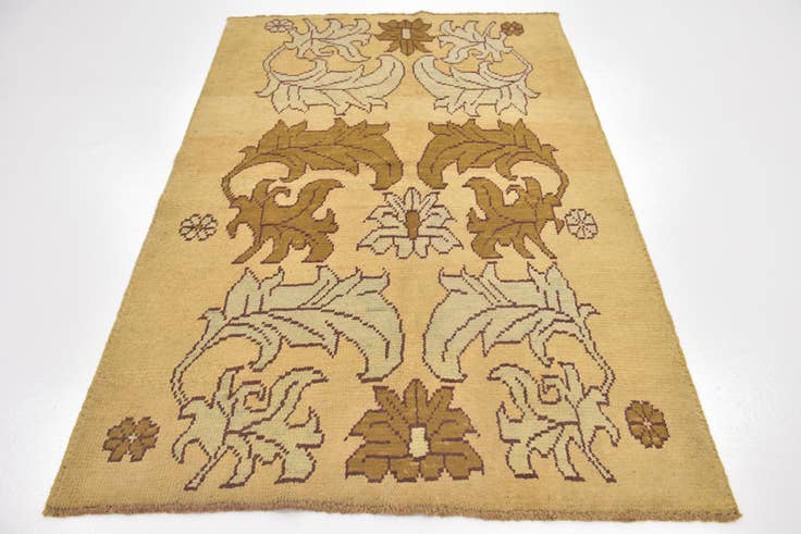 Detail image of 4' 5 x 6' 6 Hand Knotted Oushak Wool Rug