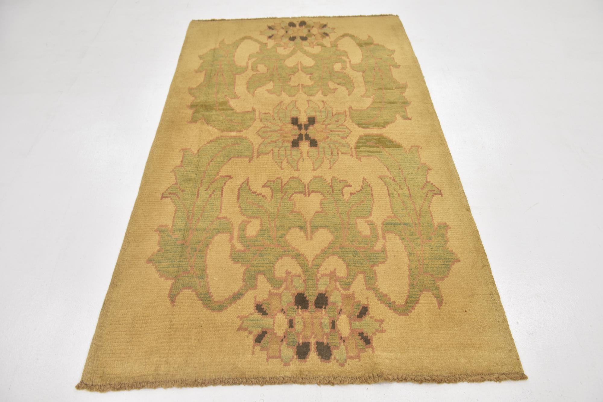 4' 2 x 7' Hand Knotted Oushak Wool Rug