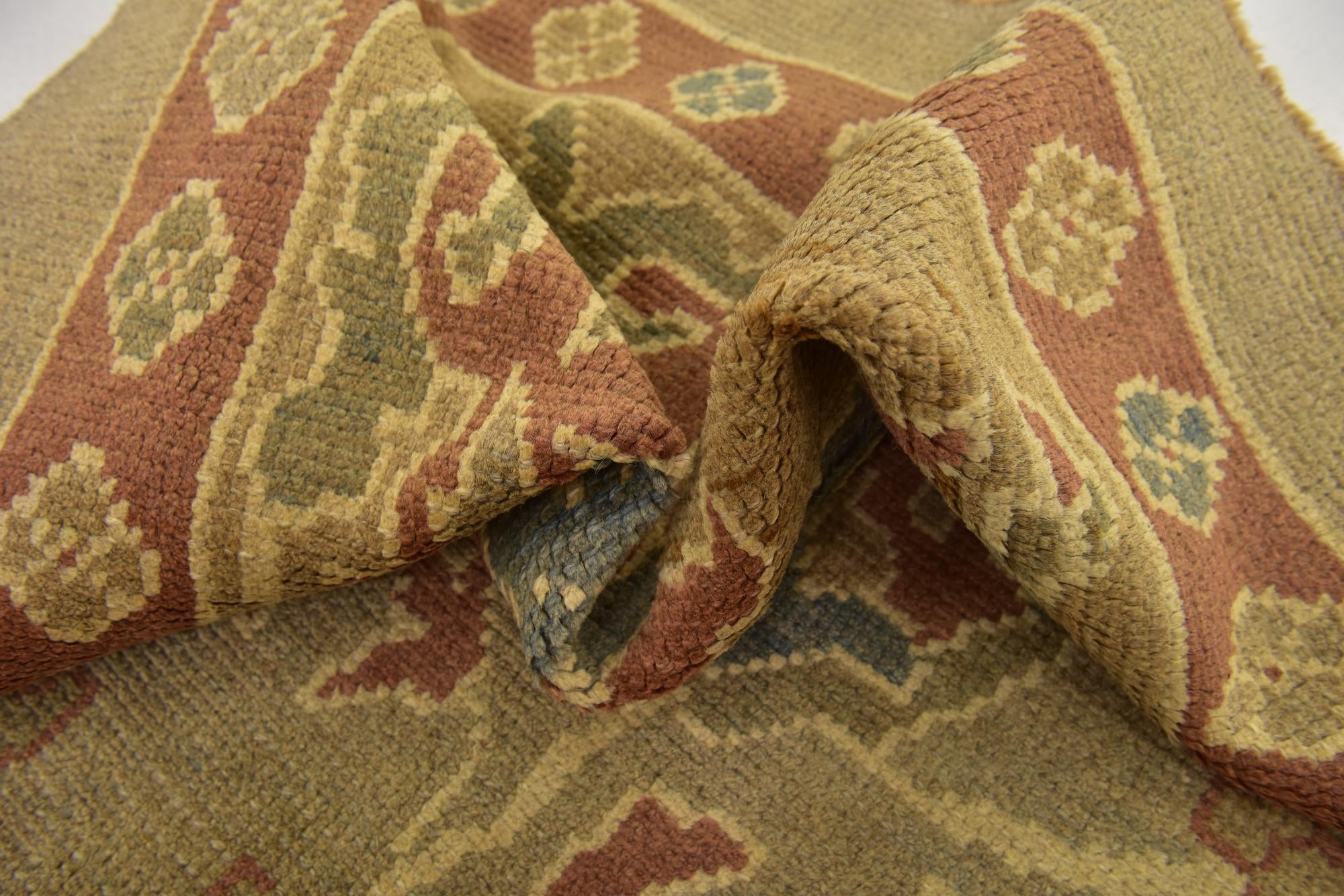 9' 6 x 13' Hand Knotted Oushak Wool Rug