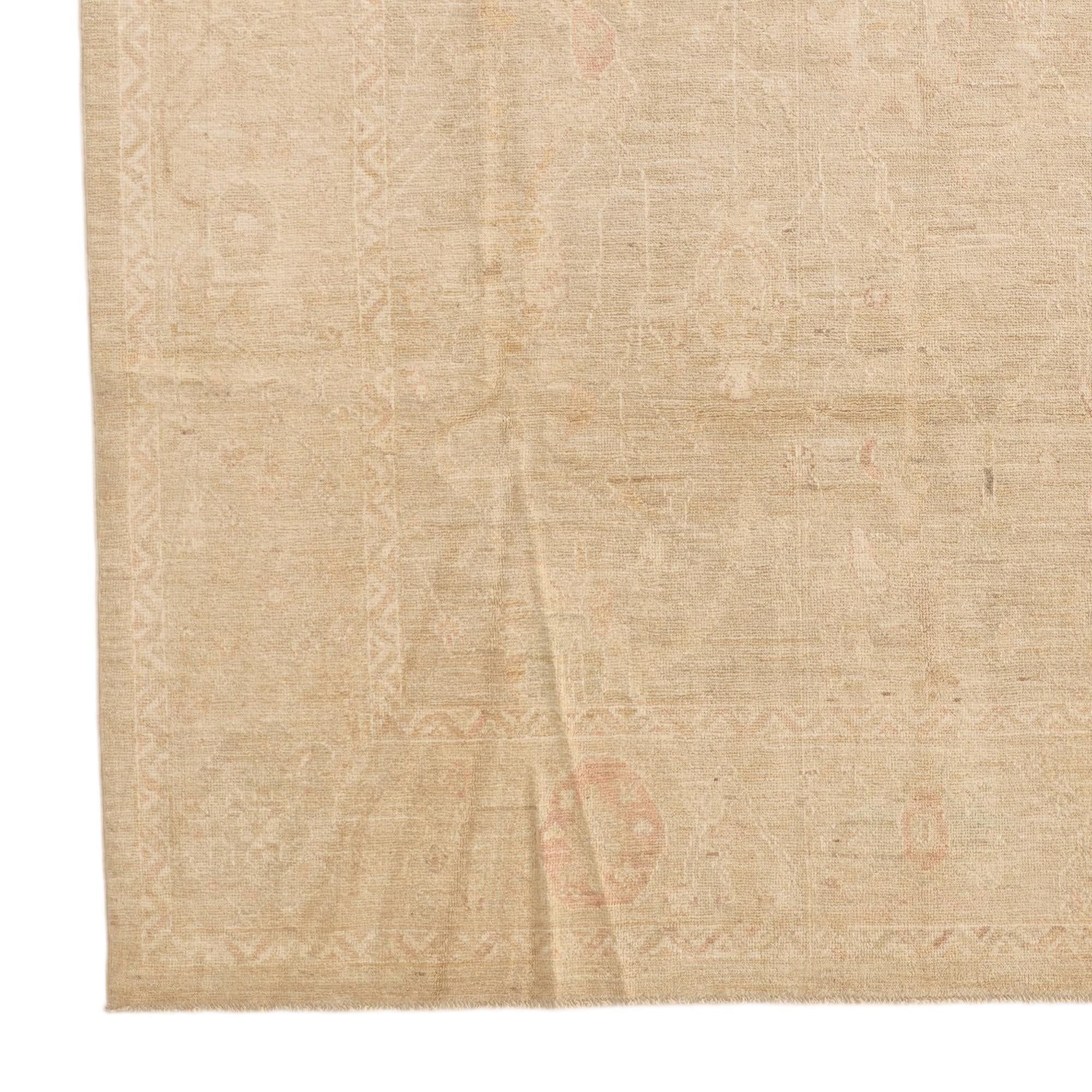 8' x 9' 10 Hand Knotted Oushak Wool Rug