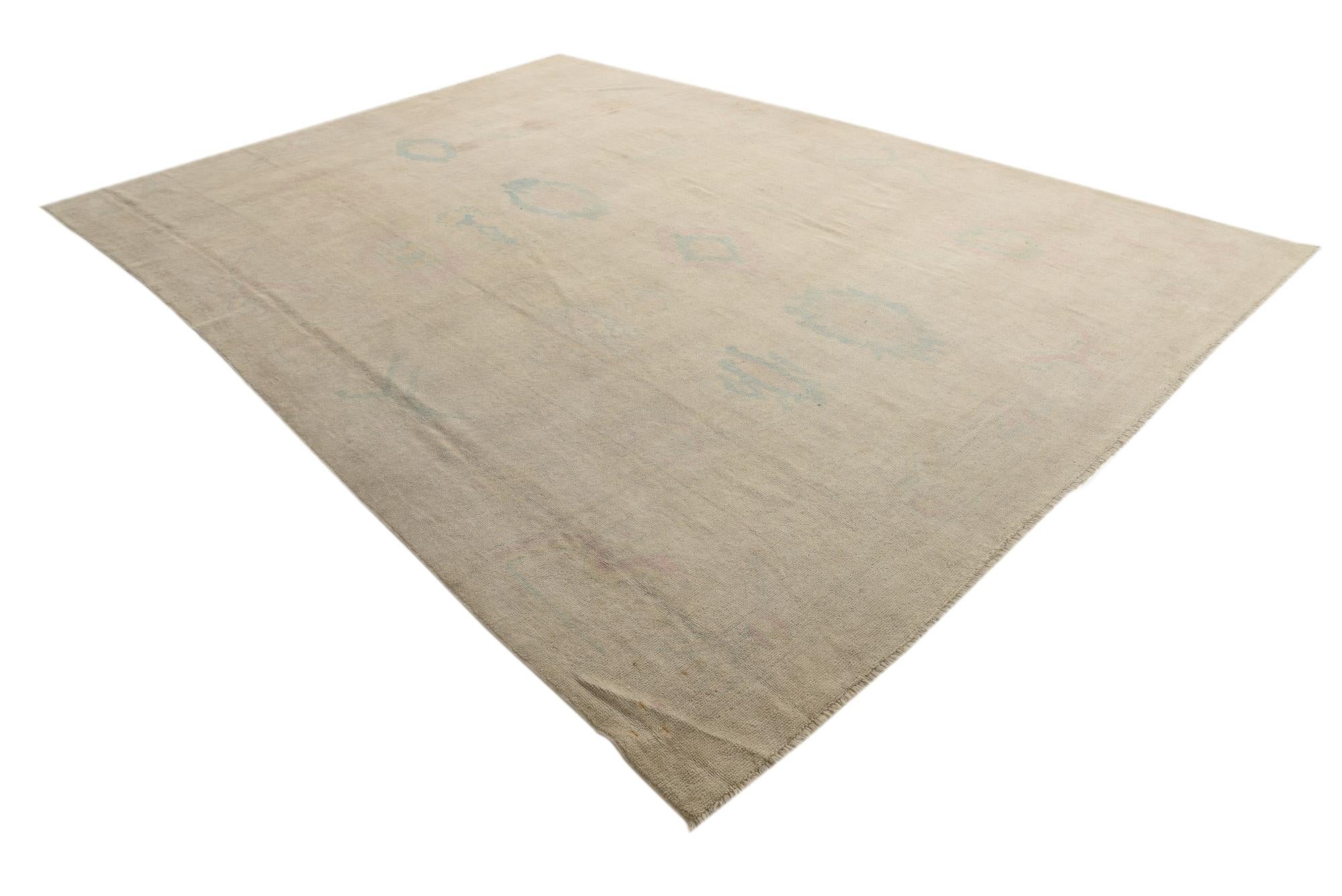 9' 10 x 13' 7 Hand Knotted Oushak Wool Rug