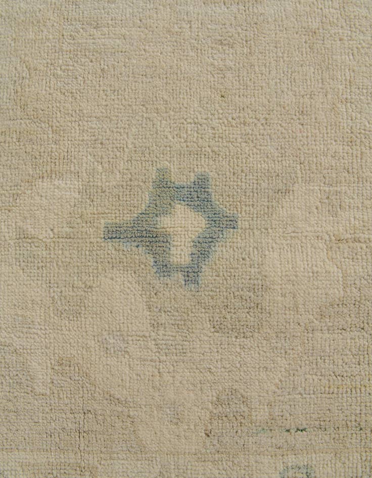 Detail image of 8' 3 x 9' 9 Hand Knotted Oushak Wool Rug