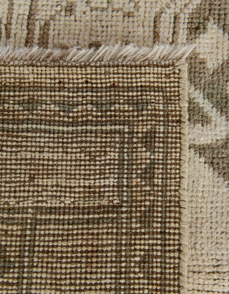 Detail image of 6' 11 x 9' 8 Oushak Wool Rug