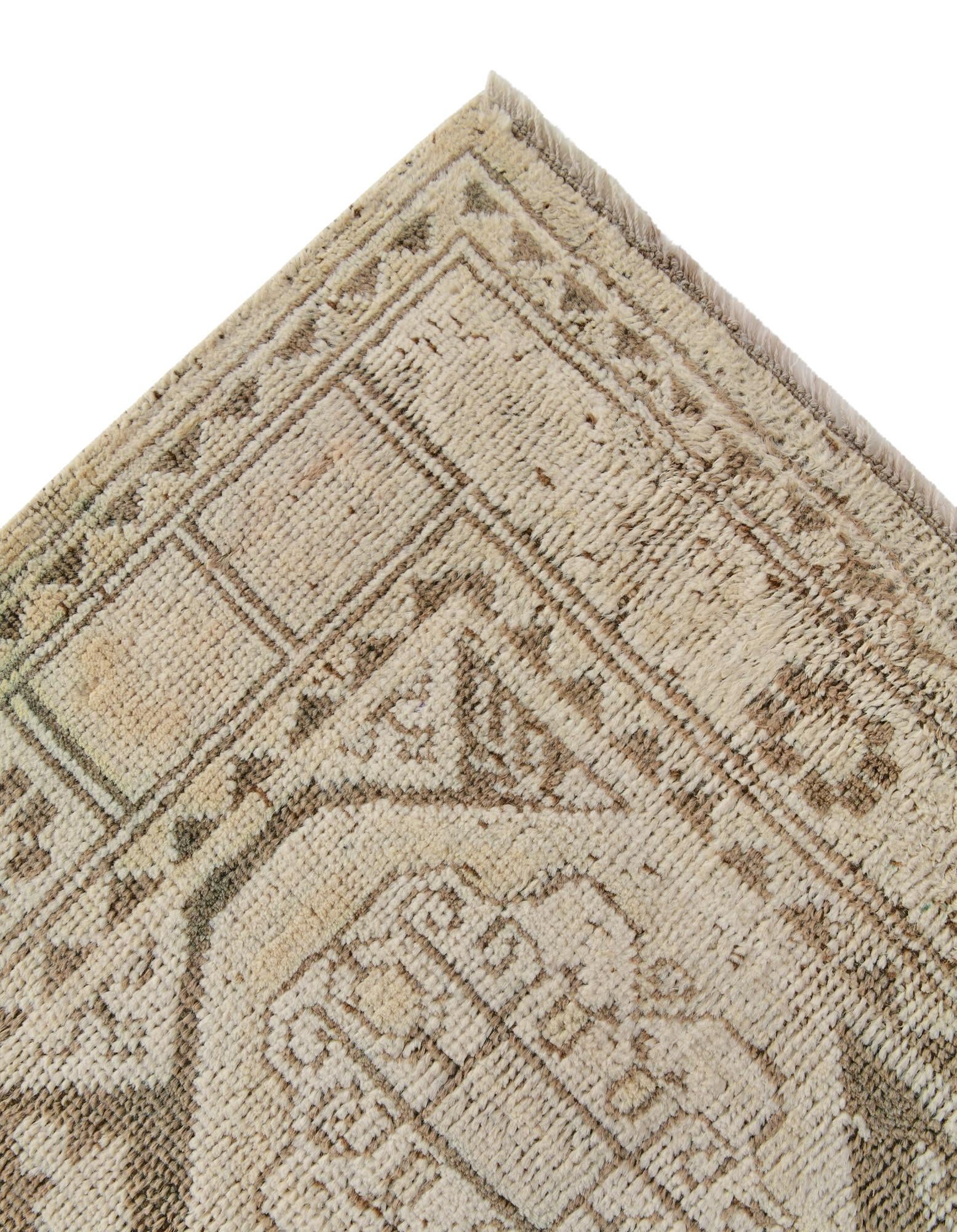 6' 11 x 9' 8 Oushak Wool Rug