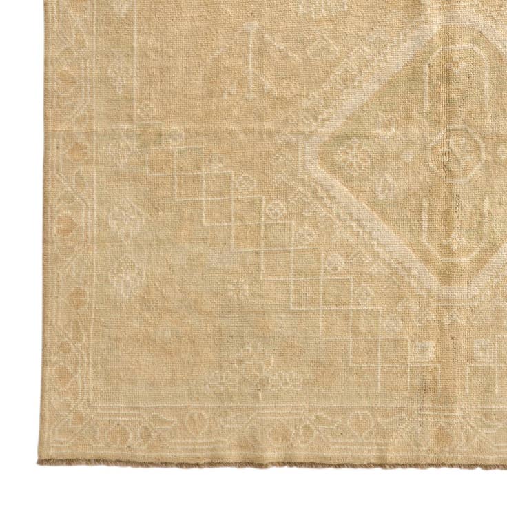 Detail image of 6' 8 x 9' 7 Hand Knotted Oushak Wool Rug