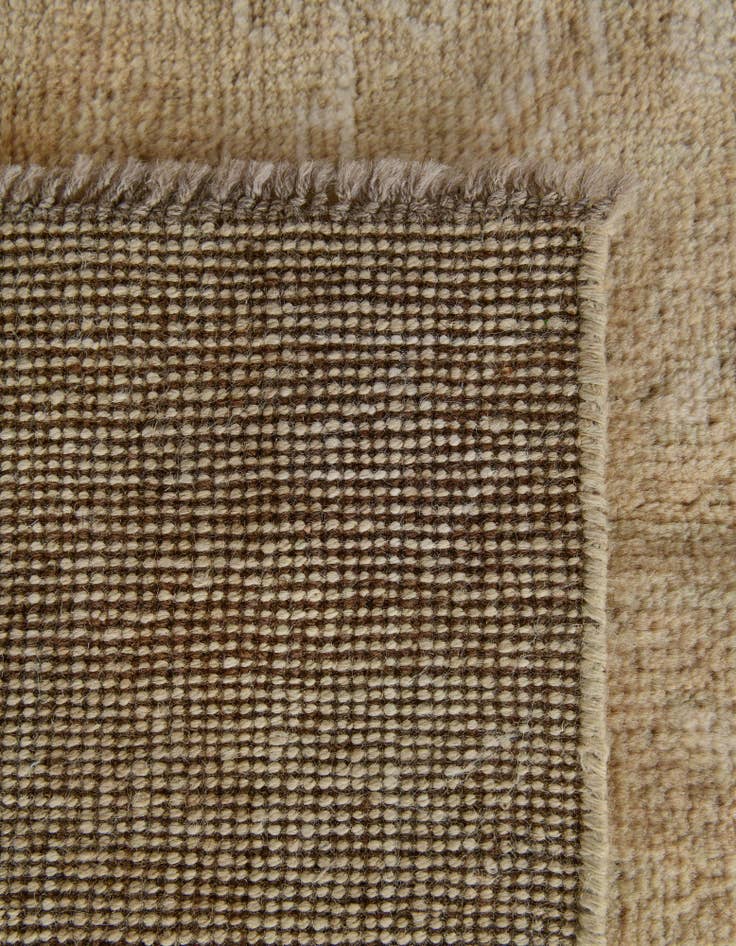 Detail image of 6' 6 x 9' 8 Hand Knotted Oushak Wool Rug