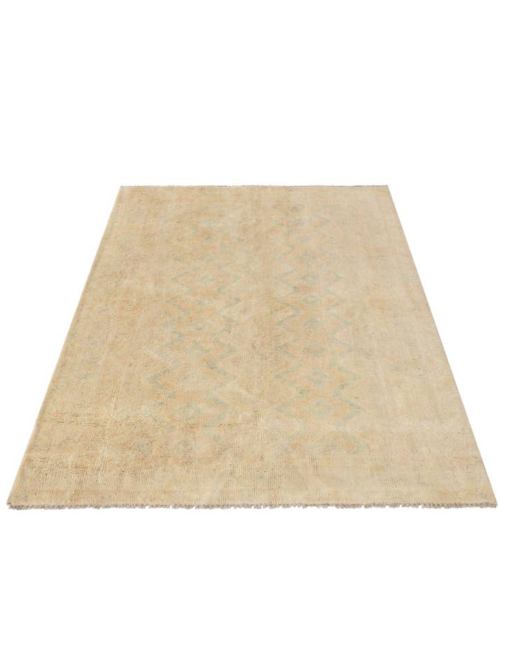 Detail image of 3' 10 x 6' 1 Hand Knotted Oushak Wool Rug