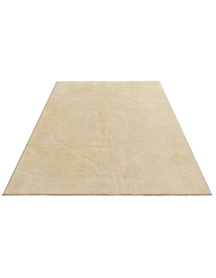 Detail image of 6' 5 x 9' 7  Hand Knotted Oushak Wool Rug