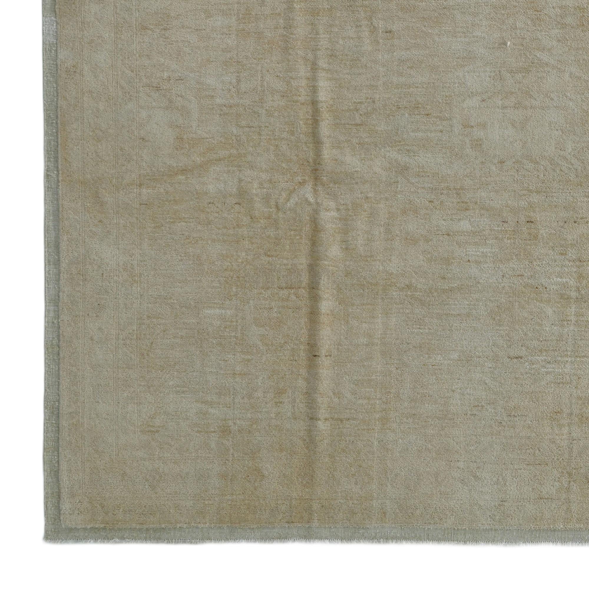 9' 5 x 12' 4 Hand Knotted Oushak Wool Rug