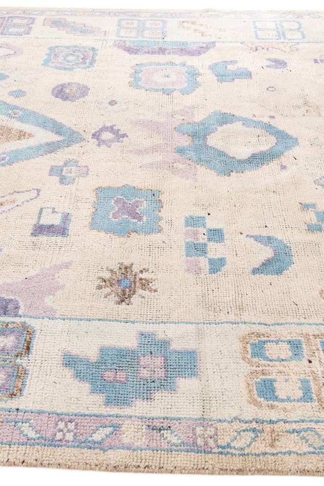 Detail image of 8' 10 x 11' 10 Hand Knotted Oushak Wool Rug
