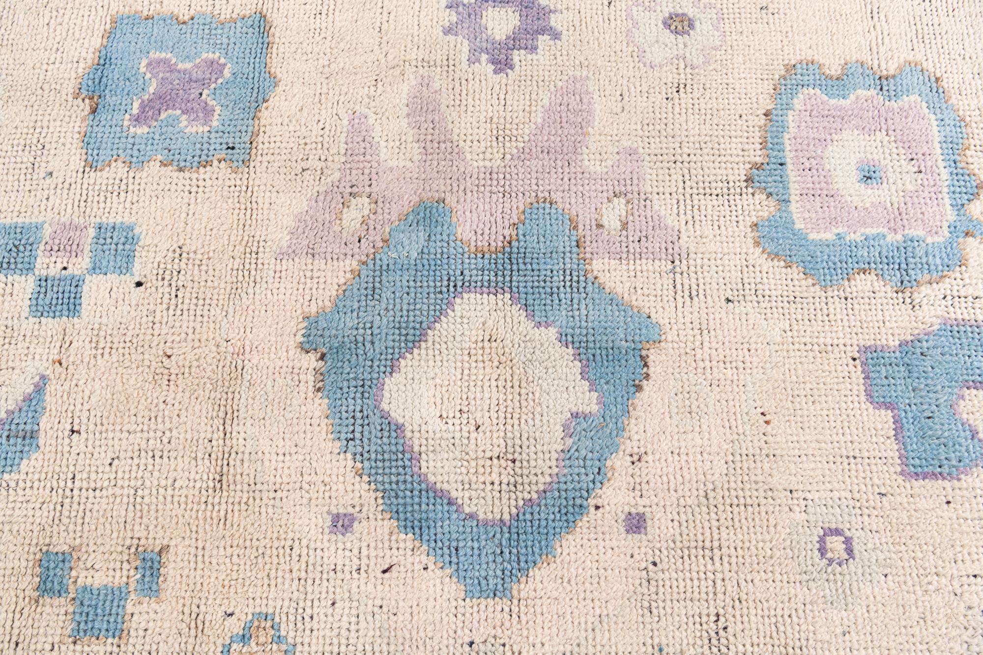 8' 10 x 11' 10 Hand Knotted Oushak Wool Rug