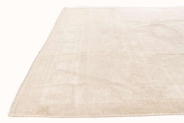 8' 9 x 9' 9 Hand Knotted Oushak Wool Rug