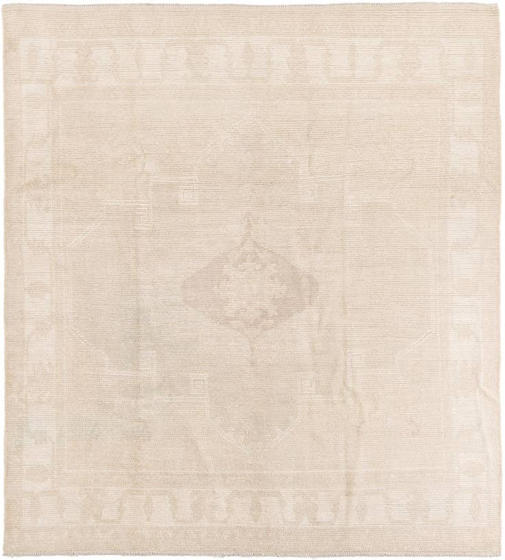 Detail image of 8' 9 x 9' 9 Hand Knotted Oushak Wool Rug