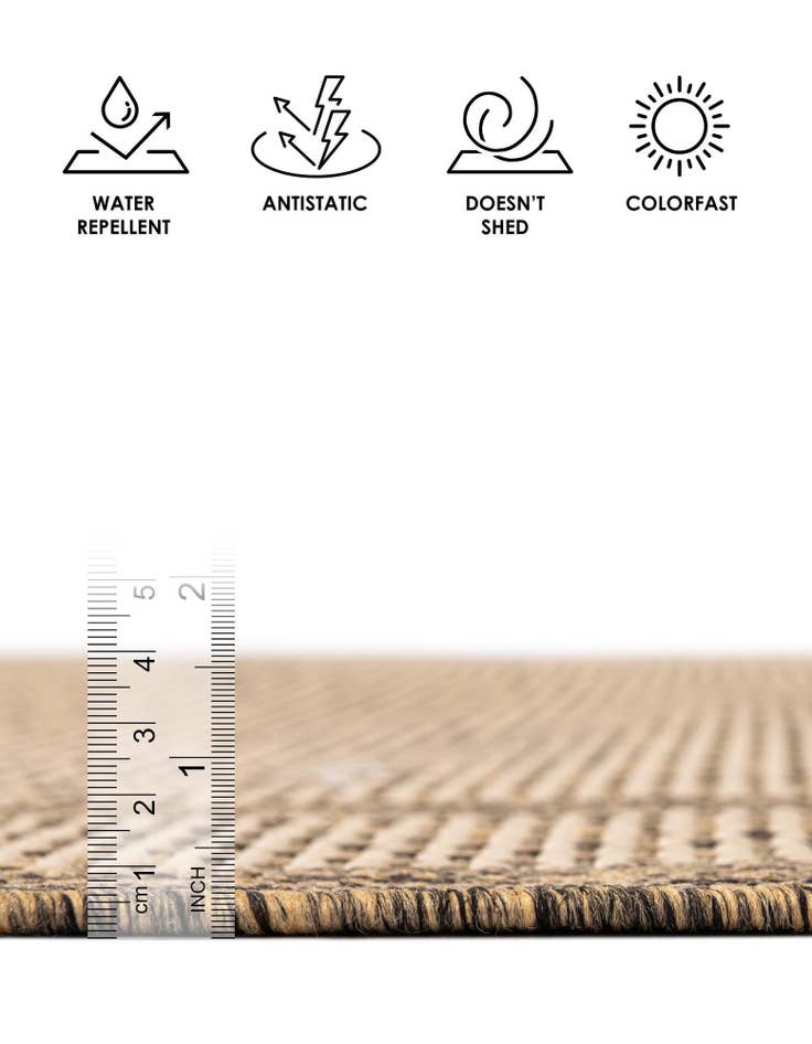 Detail image of 5' 3 x 8'  Washable Border Indoor / Outdoor Rug