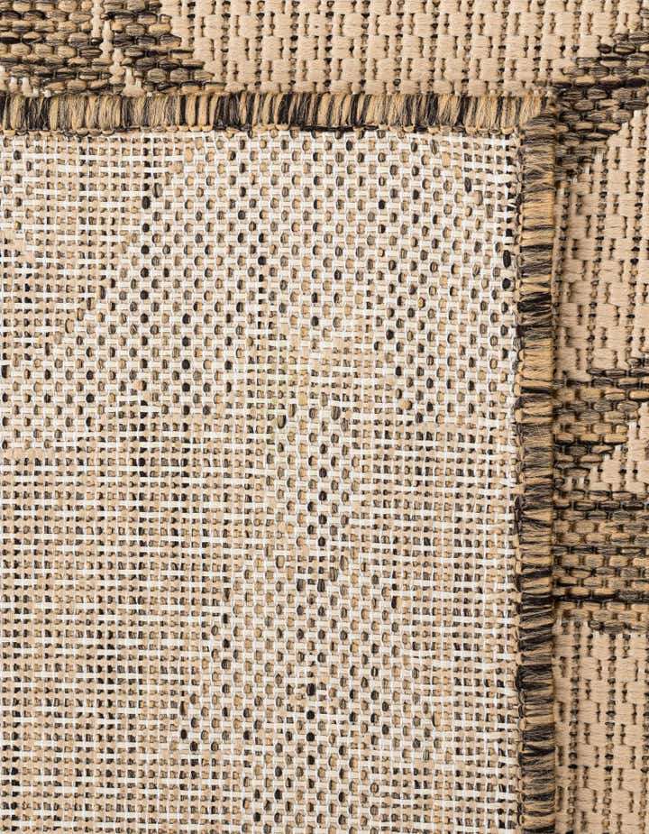 2' 2 x 3' Easy-Clean Botanical Indoor / Outdoor Rug