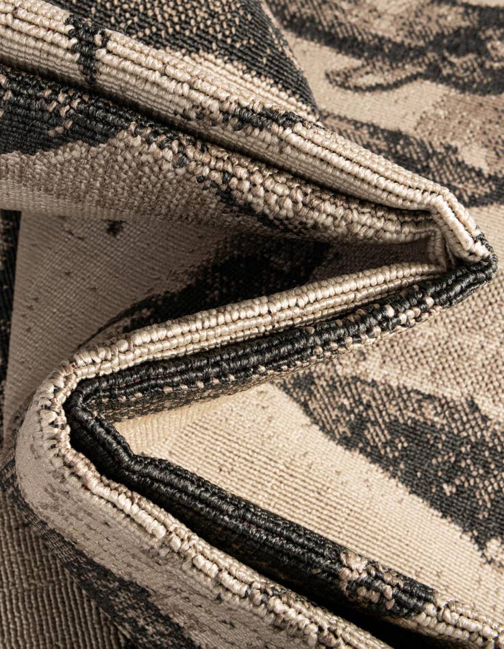 Detail image of 4' x 6' Easy-Clean Coastal Indoor / Outdoor Rug