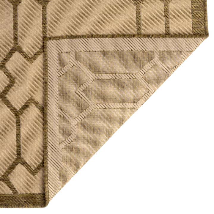 6' x 9' Easy-Clean Lattice Indoor / Outdoor Rug