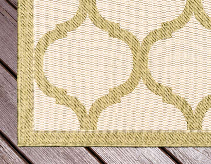 2' 2 x 3' Easy-Clean Lattice Indoor / Outdoor Rug