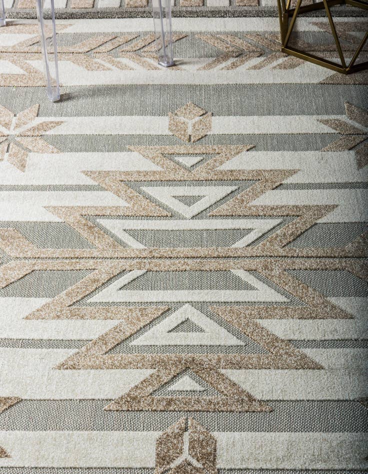 Detail image of 6' x 9'  Washable Modern Indoor / Outdoor Rug