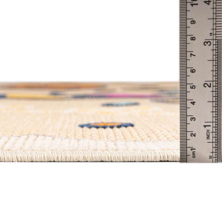 5' 3 x 7' 7 Easy-Clean Indoor / Outdoor Rug