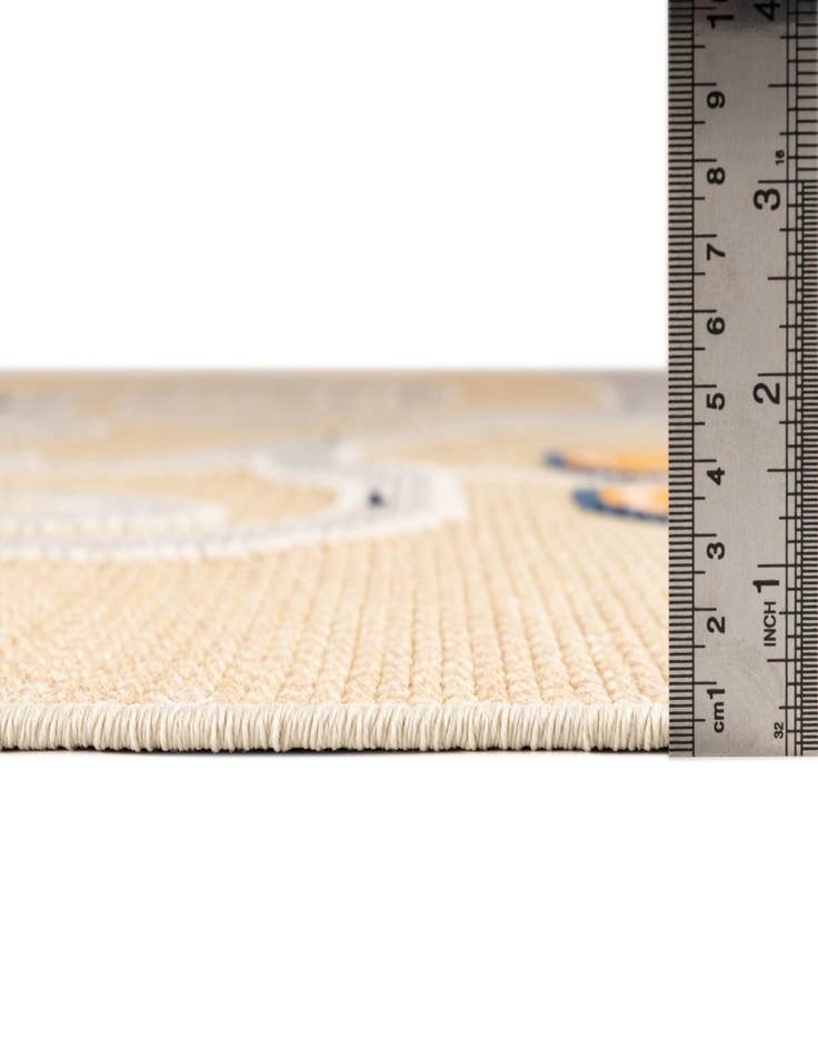 Detail image of 5' 3 x 7' 7  Washable  Indoor / Outdoor Rug