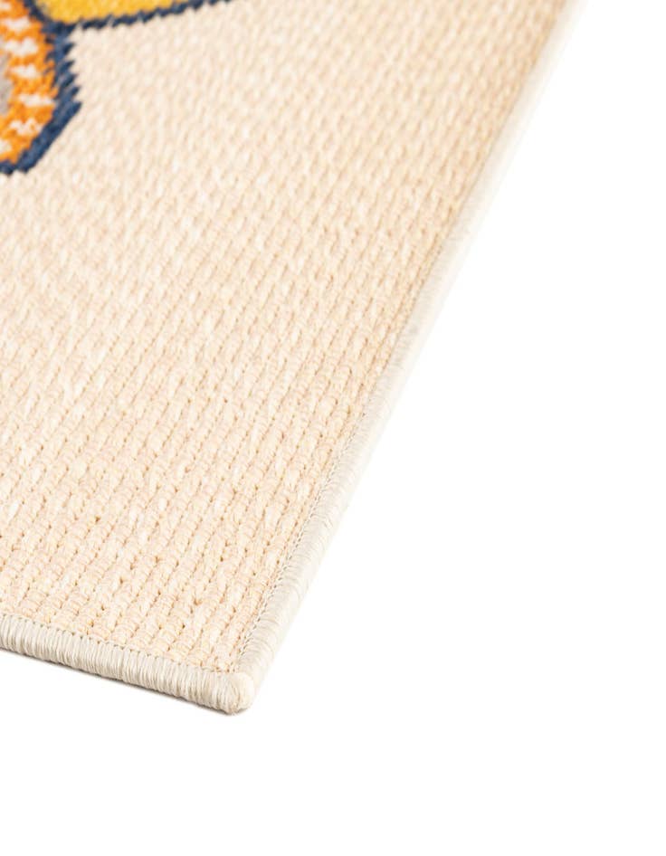 Detail image of 5' 3 x 7' 7  Washable  Indoor / Outdoor Rug