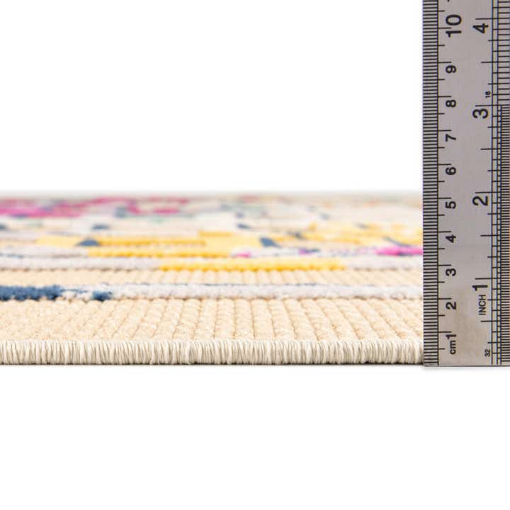 5' 3 x 7' 7 Easy-Clean Indoor / Outdoor Rug