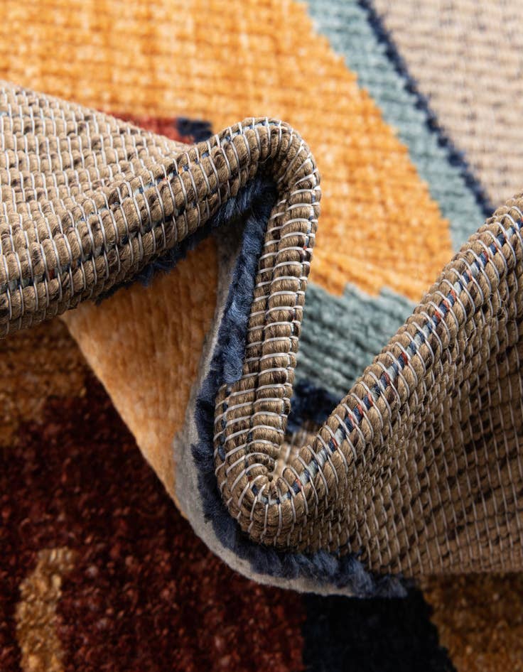 Detail image of 5' x 7' 7  Washable  Indoor / Outdoor Rug