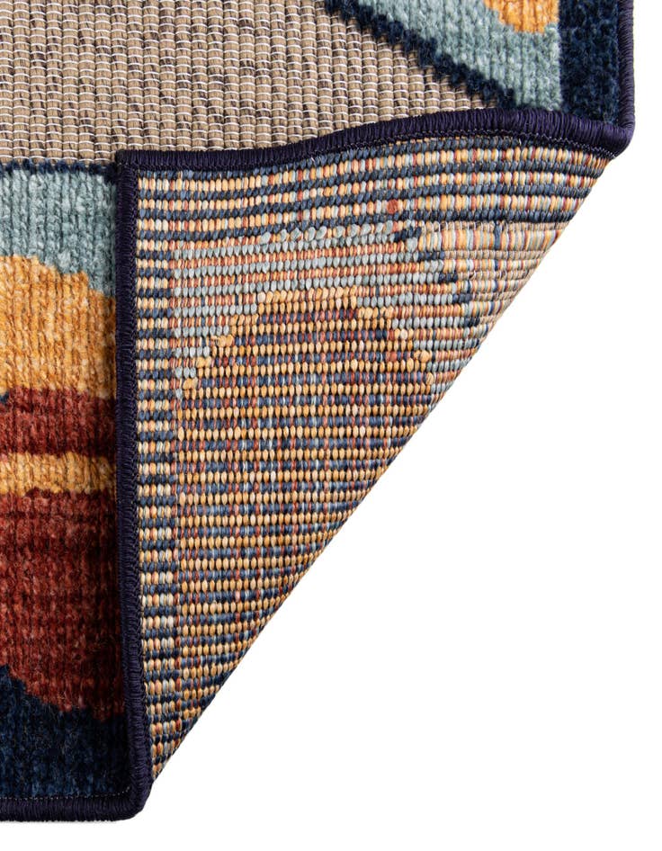 Detail image of 5' x 7' 7  Washable  Indoor / Outdoor Rug