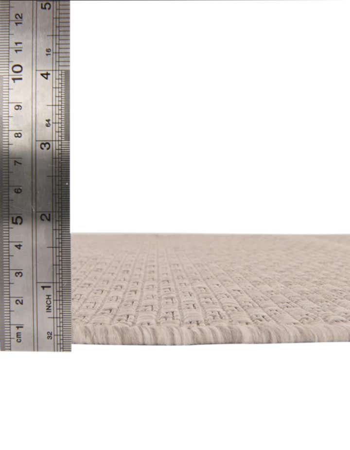 7' 10 x 11' Easy-Clean Solid Indoor / Outdoor Rug
