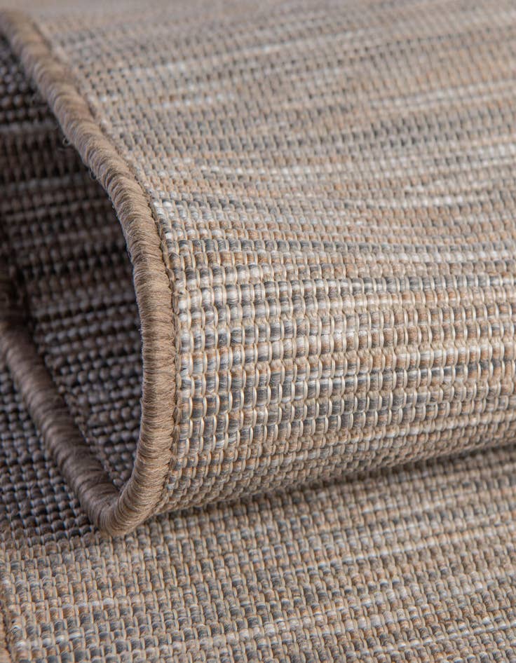 Detail image of 6' 3 x 9'  Washable Solid Indoor / Outdoor Rug