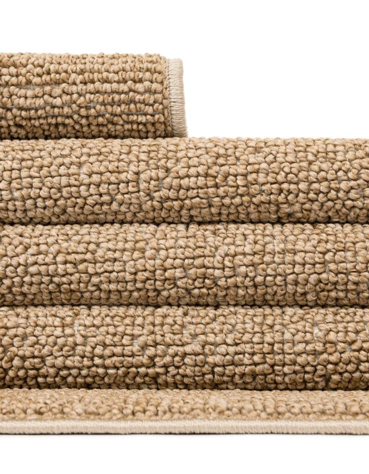 Detail image of 5' 3 x 8' Easy-Clean Solid Indoor / Outdoor Rug