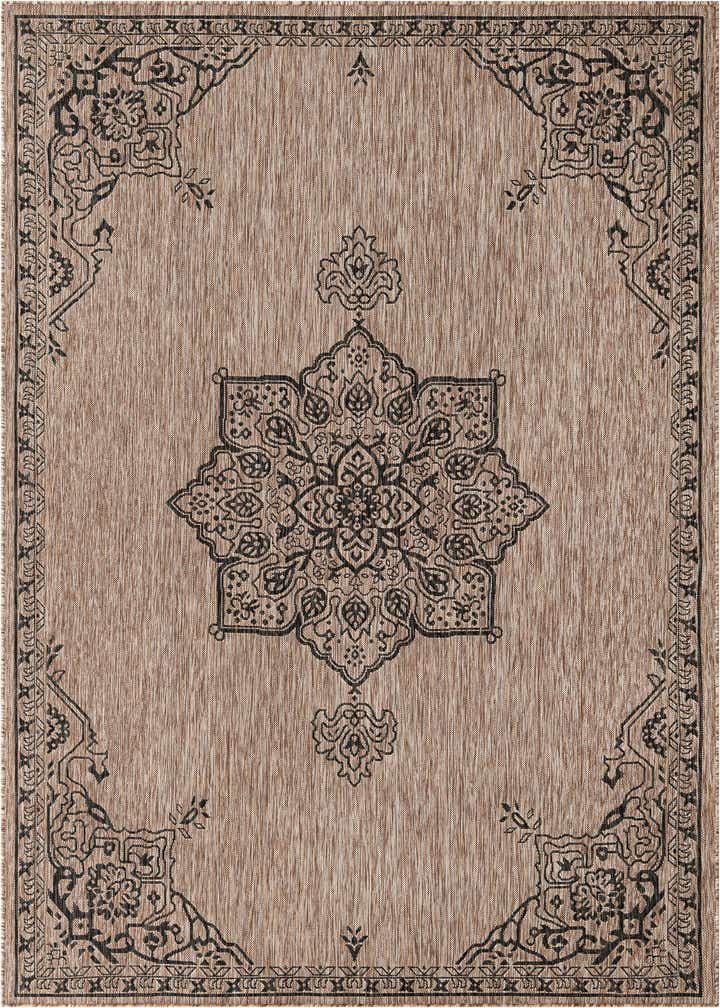7' x 10' Easy-Clean Traditional Indoor / Outdoor Rug